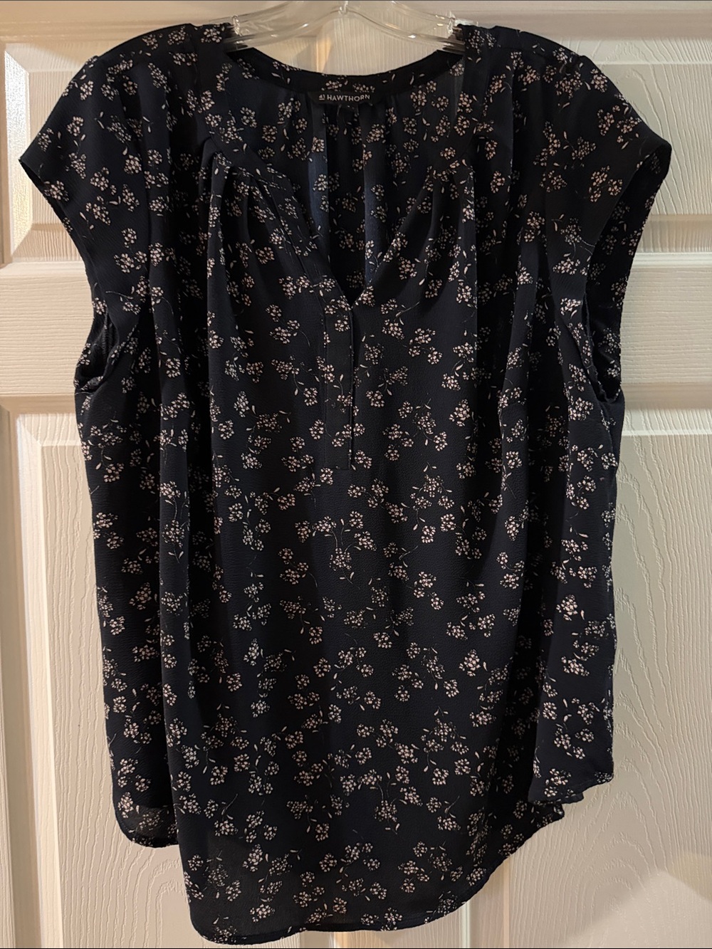 41 Hawthorn Navy Floral Cap-Sleeve Blouse
